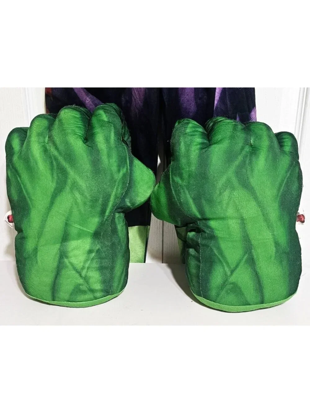 Marvel Avengers Incredible Hulk Muscle Costume Boys 7-8 Hasbro Mask Smash Fists